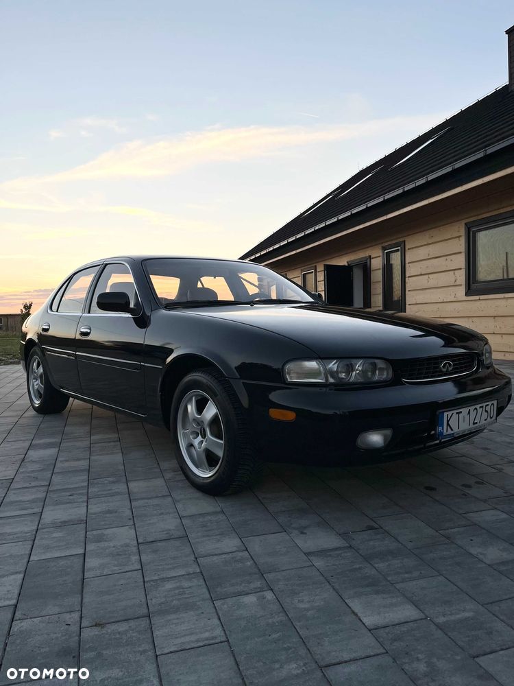 Infiniti J30 - 2