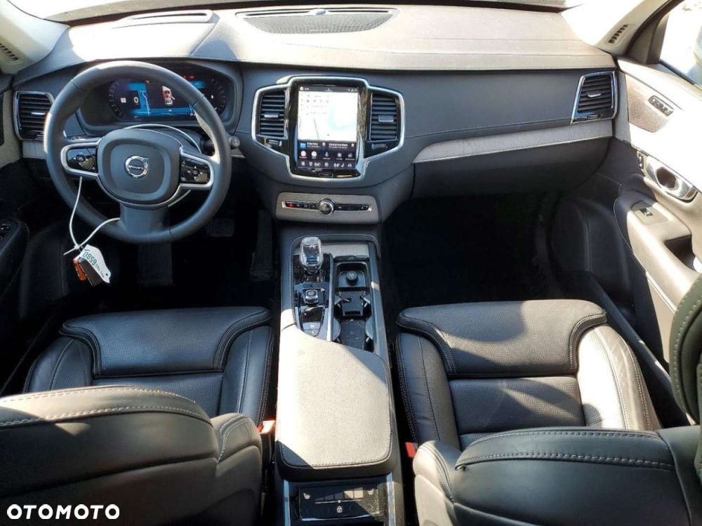 Volvo XC 90 - 7