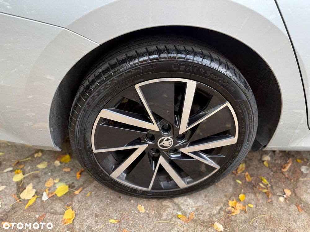 Skoda Octavia 2.0 TDI Style DSG - 39