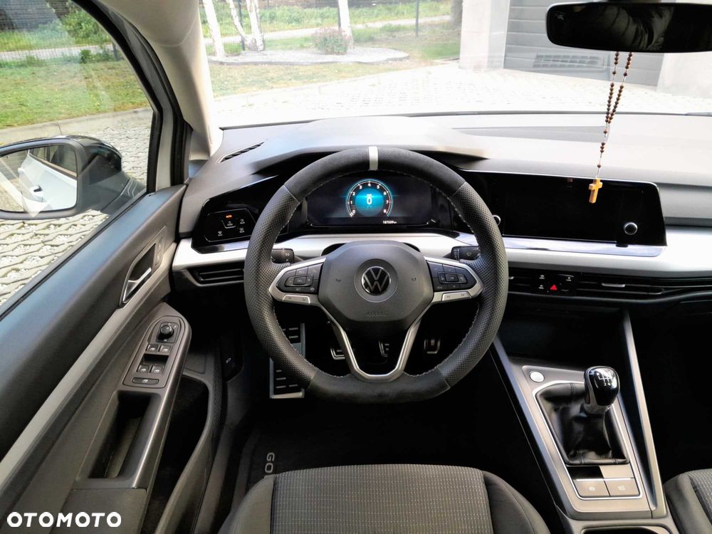 Volkswagen Golf - 13