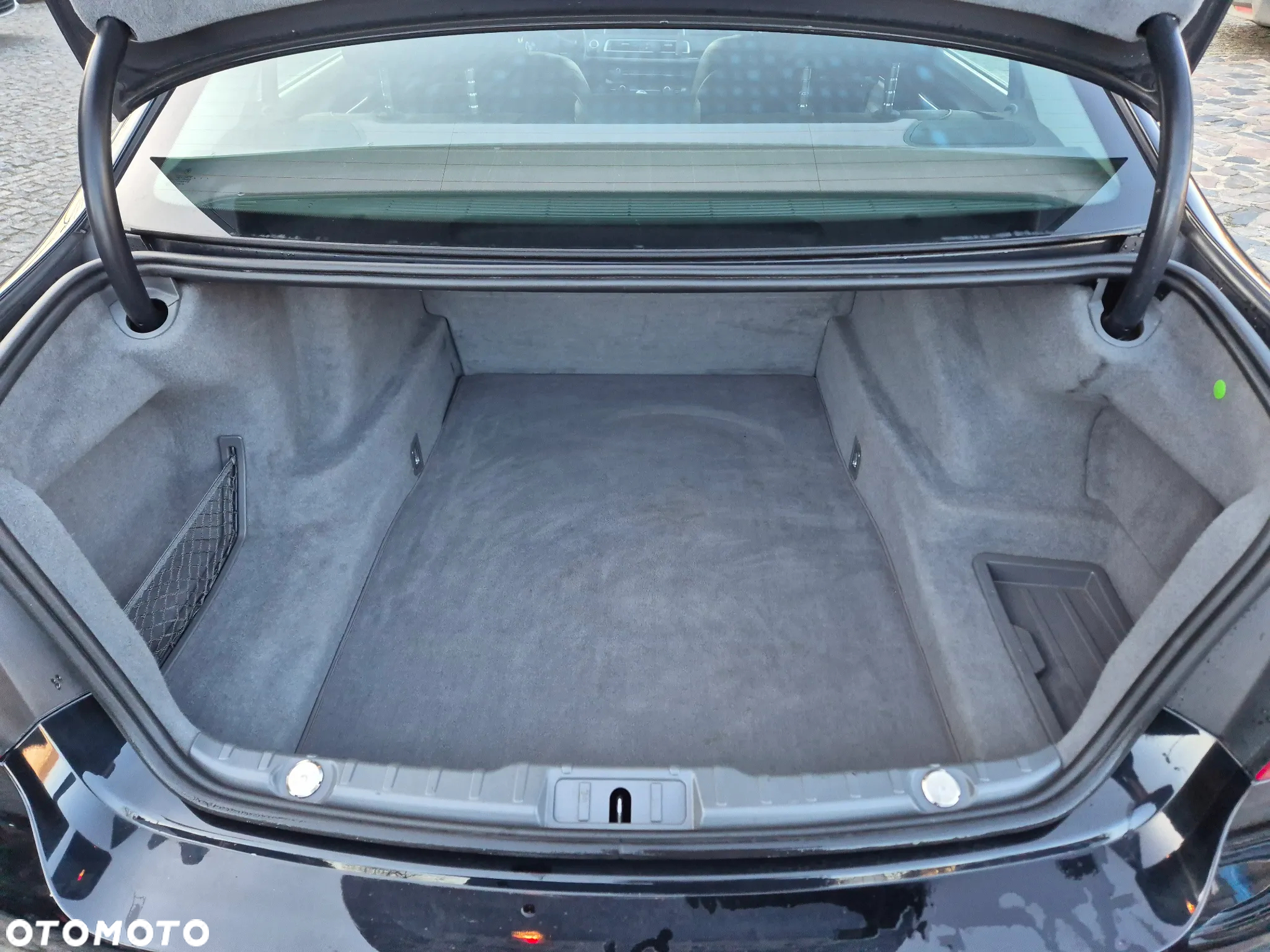 BMW Seria 7 740i - 33