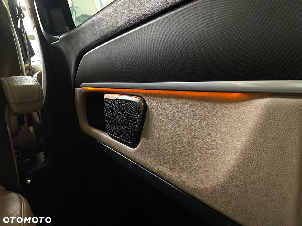 Mercedes-Benz Klasa V 250 (BlueTEC) d Avantgarde 7G-Tronic (d³ugi) - 30