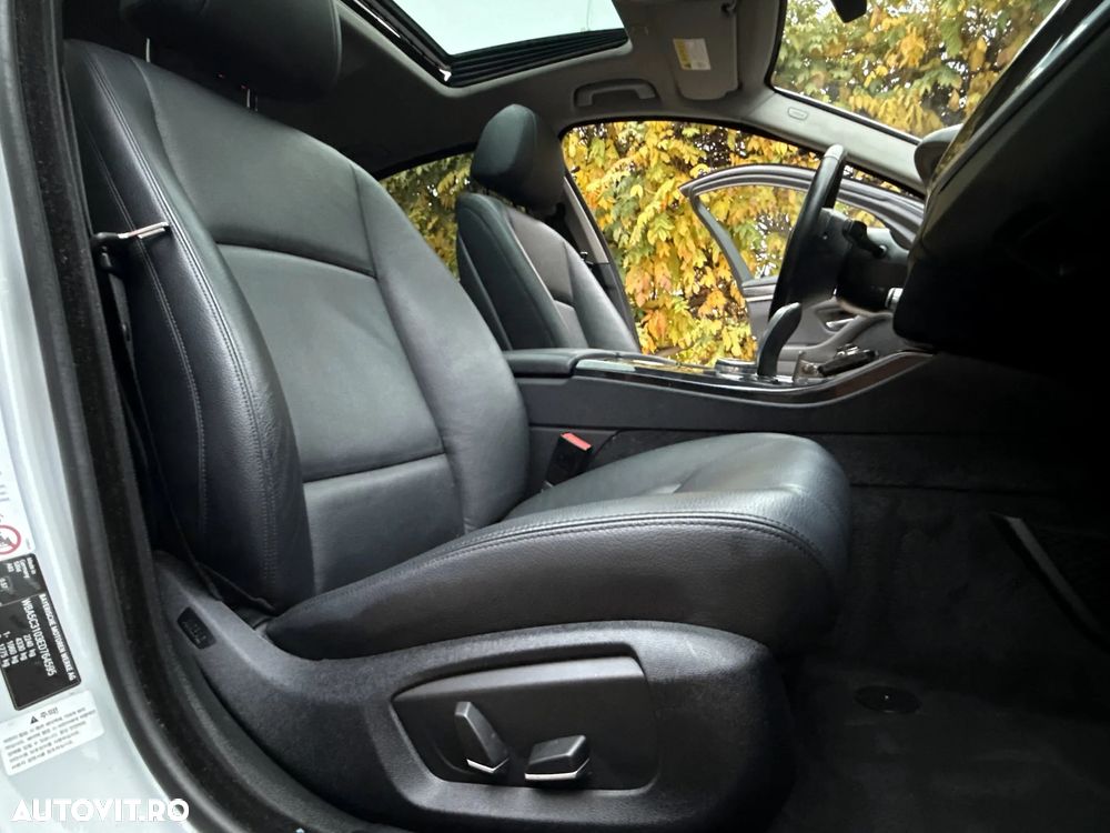 BMW Seria 5 520d Aut. Luxury Line - 11