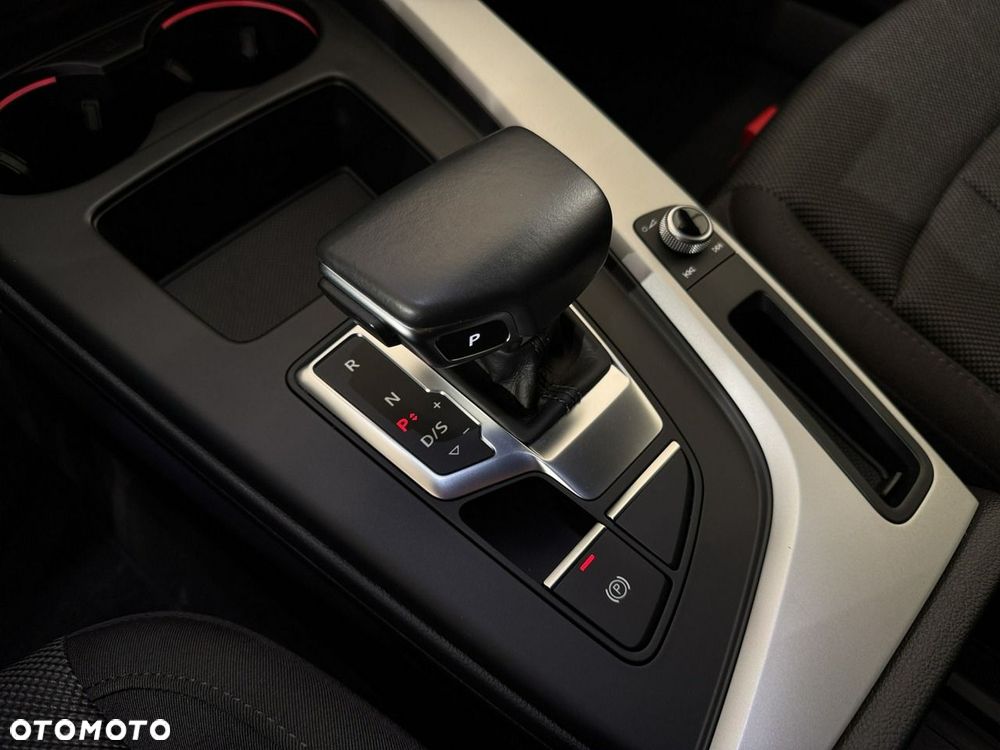 Audi A4 Limousine - 27