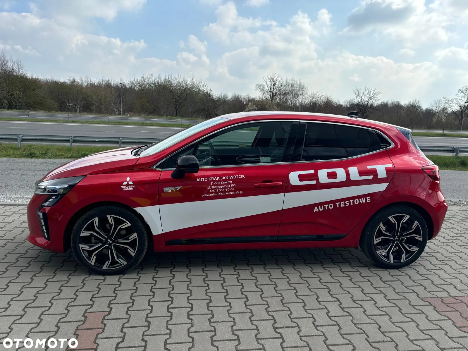 Mitsubishi Colt 1.6 F HEV Instyle - 4