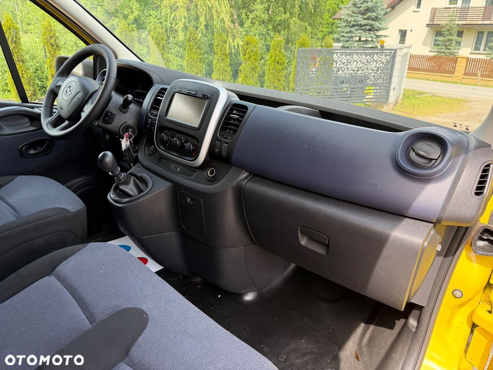 Opel Vivaro - 30