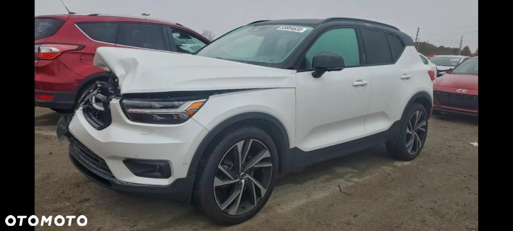 Volvo XC 40 B5 AWD Ultimate Dark - 33