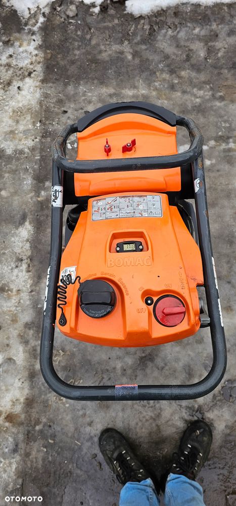 Zagęszczarka stopowa skoczek Bomag BT60 - 4
