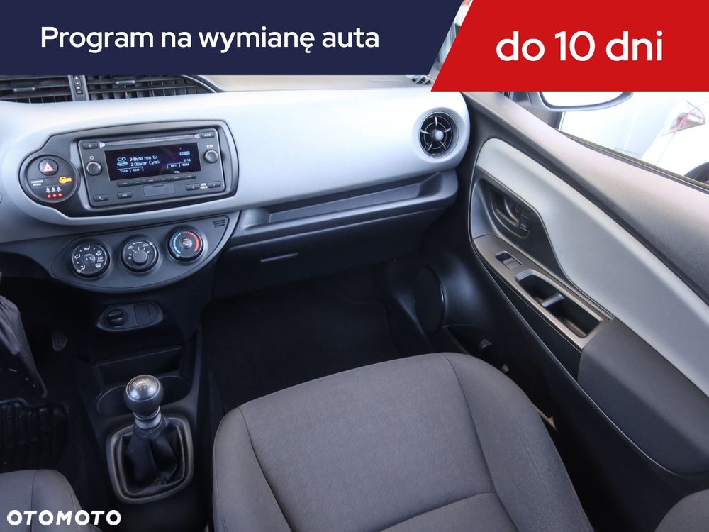Toyota Yaris - 10