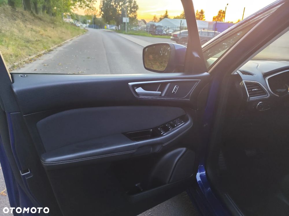 Ford S-Max - 16