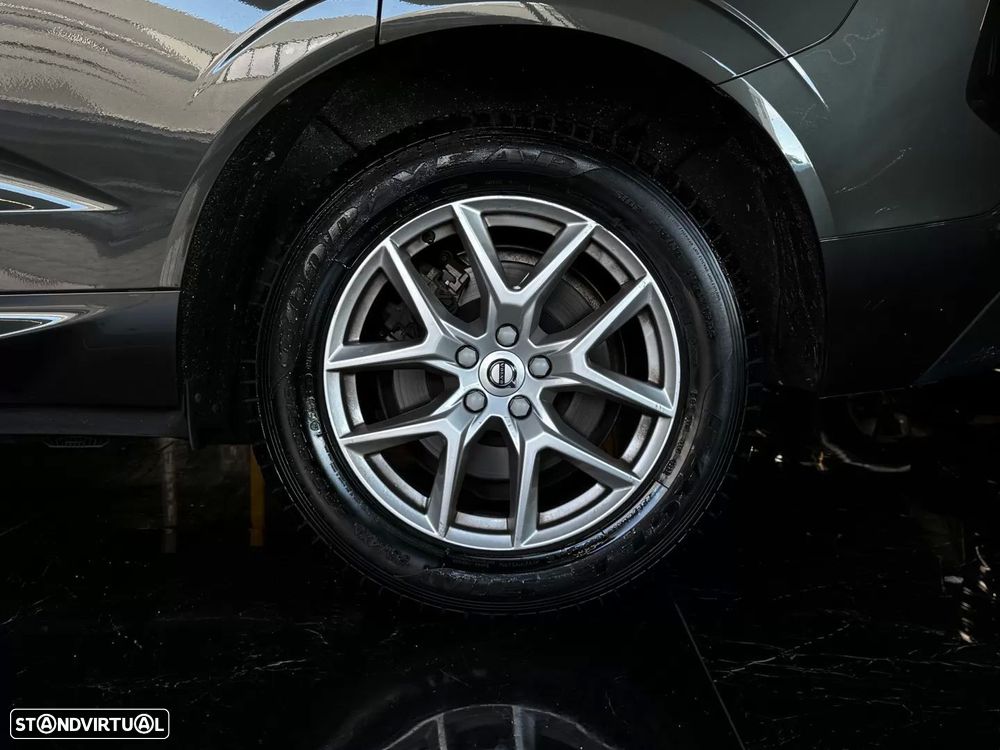 Volvo XC 60 2.0 B4 Momentum Plus - 15