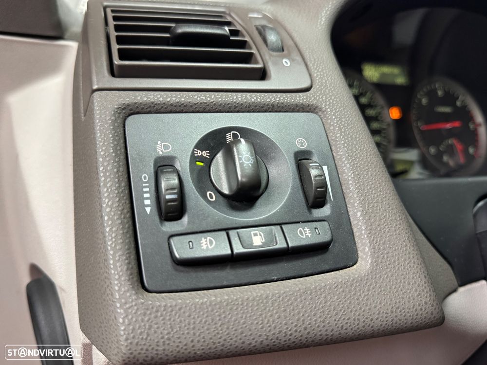 Volvo C30 1.6 D Drive Momentum - 19