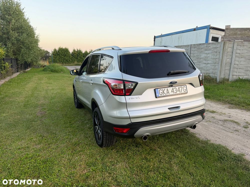 Ford Kuga 2.0 TDCi 4WD Titanium - 4
