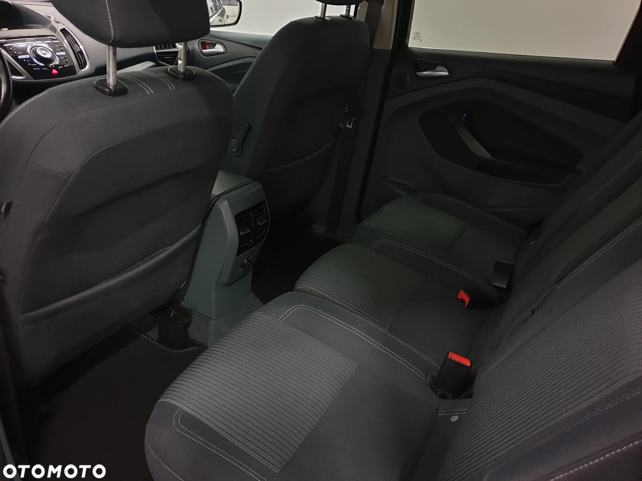 Ford C-MAX 1.6 TDCi Titanium - 39