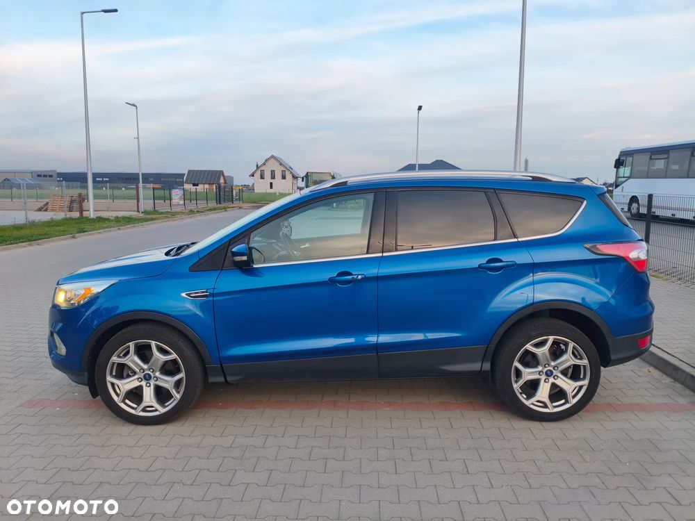 Ford Escape 2.0 EcoBoost AWD Titanium - 5