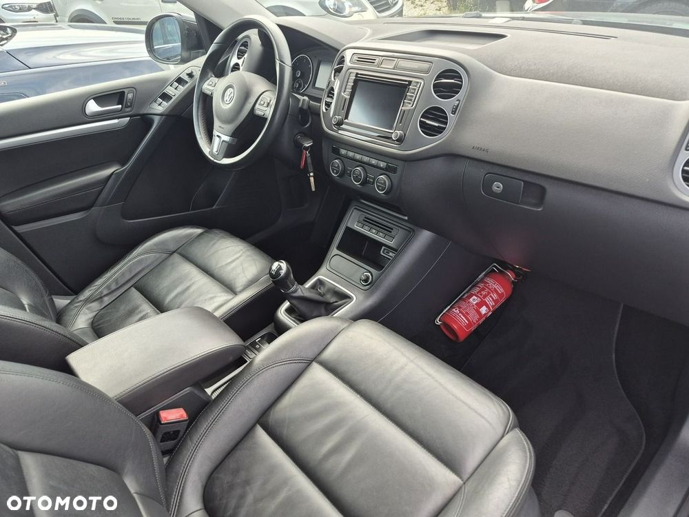 Volkswagen Tiguan - 20