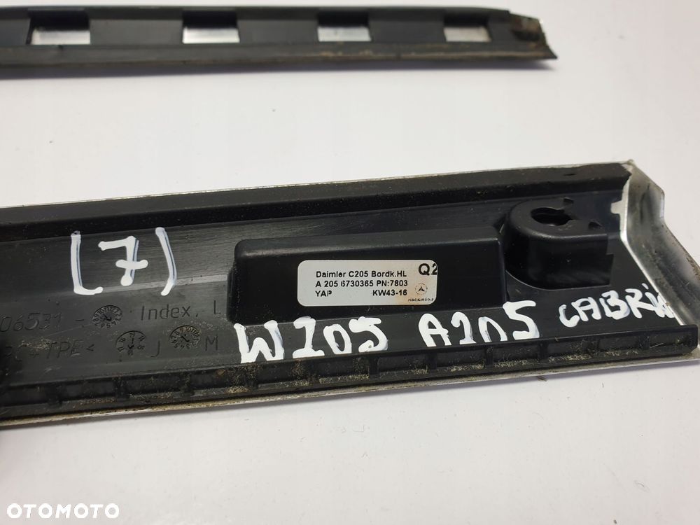 Mercedes A205 W205 Cabrio TYLNA LISTWA SZYBY Kpl - 3