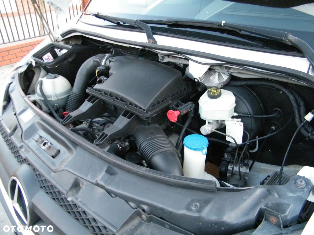 Mercedes-Benz Sprinter - 9