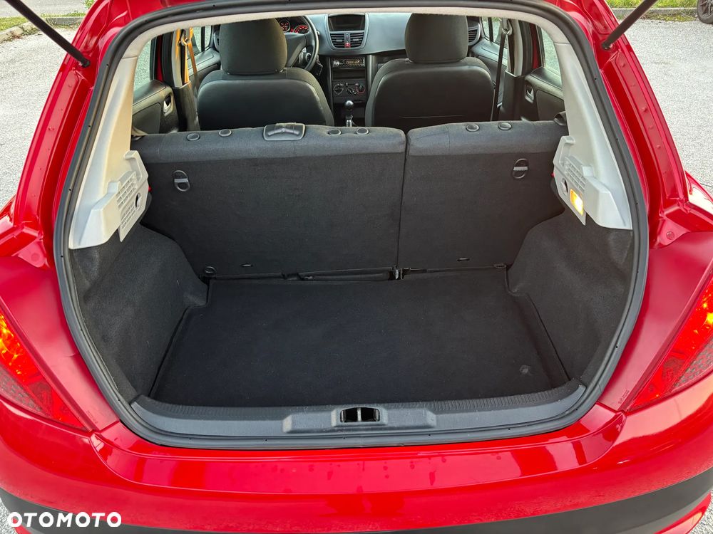 Peugeot 207 1.4 16V U Move - 12