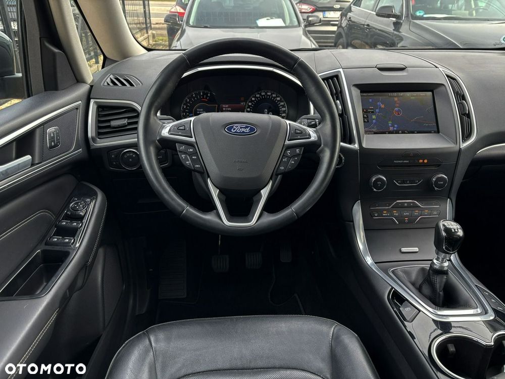 Ford Galaxy 2.0 TDCi Titanium - 32