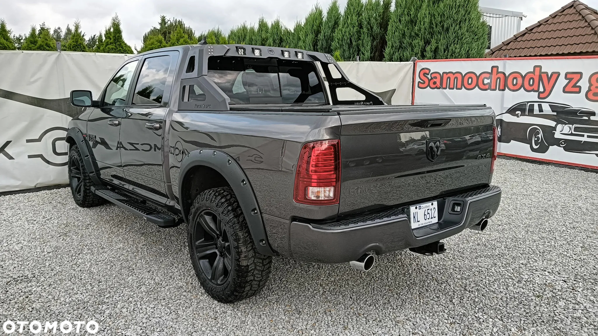 Dodge RAM 1500 5.7 4x4 - 17
