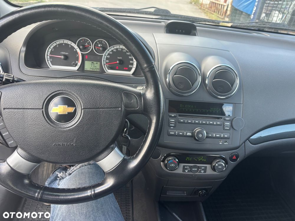 Chevrolet Aveo 1.4 16V LT EU5 - 21