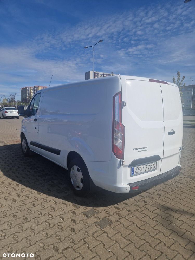 Ford TRANSIT CUSTOM - 8