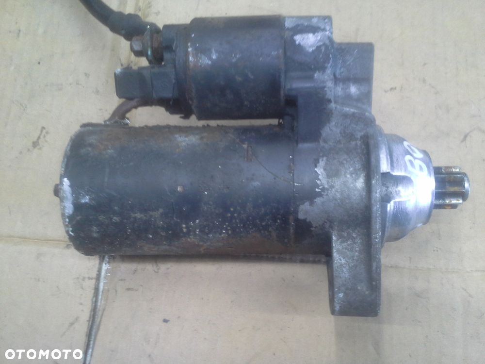 Volkswagen Bora 2.3 benzyna rozrusznik - 3