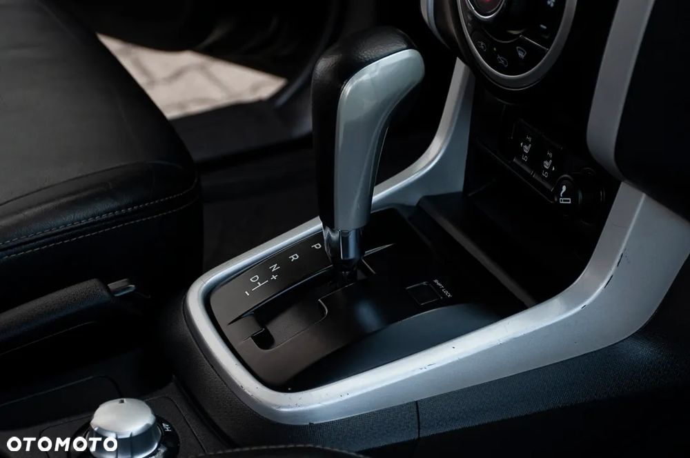 Isuzu D-Max 1.9 EC LS+ - 9