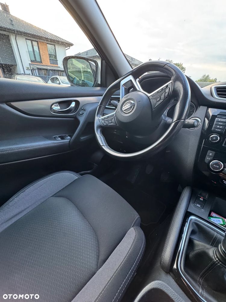 Nissan Qashqai 1.3 DIG-T N-Connecta - 15
