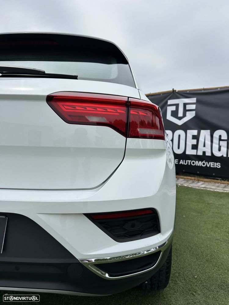 VW T-Roc - 37