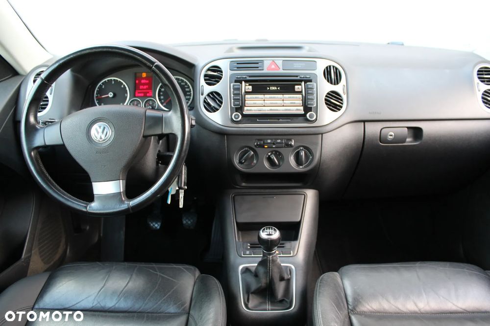 Volkswagen Tiguan 2.0 TDI 4Mot Sport&Style - 9