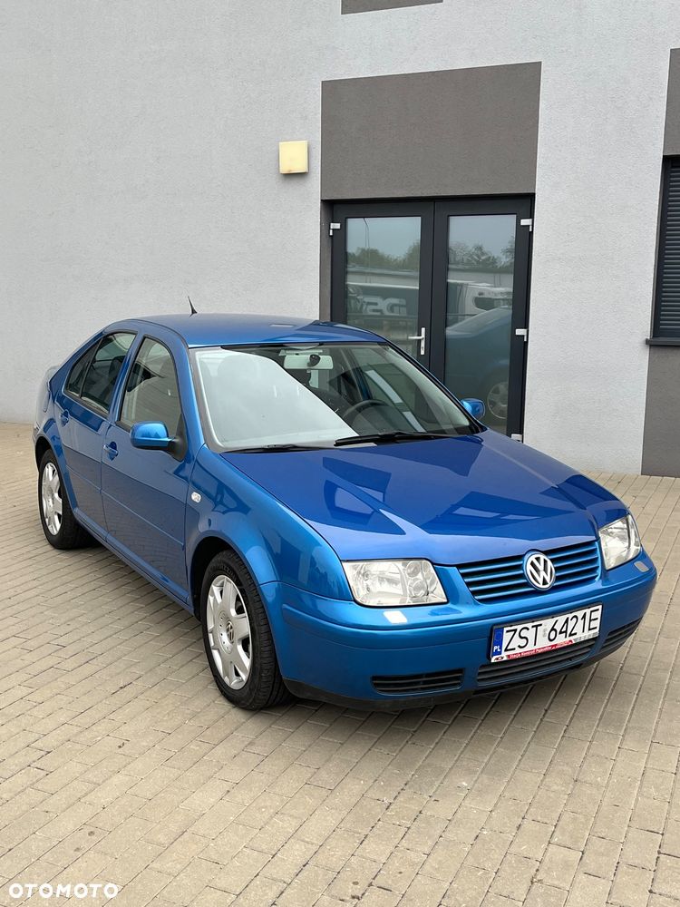 Volkswagen Bora - 1