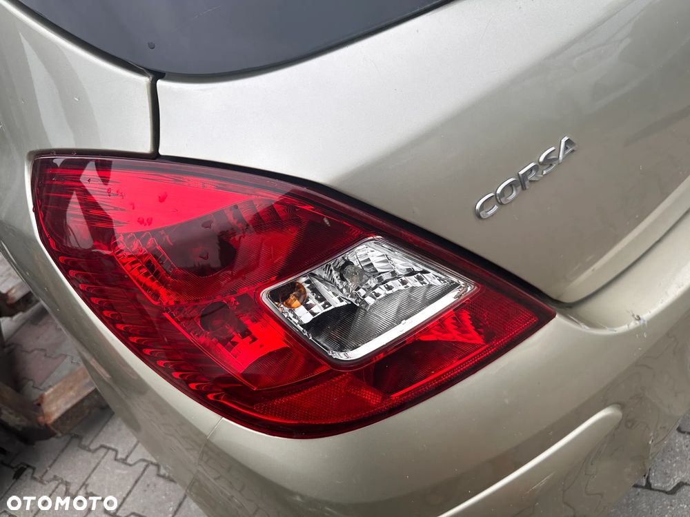 CORSA D LAMPA TYL LEWA 5D - 1
