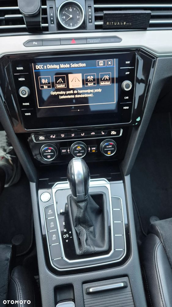 Volkswagen Passat 2.0 TDI SCR (BlueMotion Technology) DSG Highline - 20