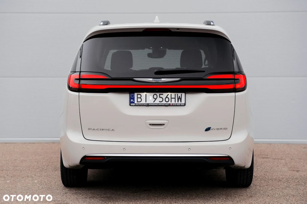 Chrysler Pacifica - 10