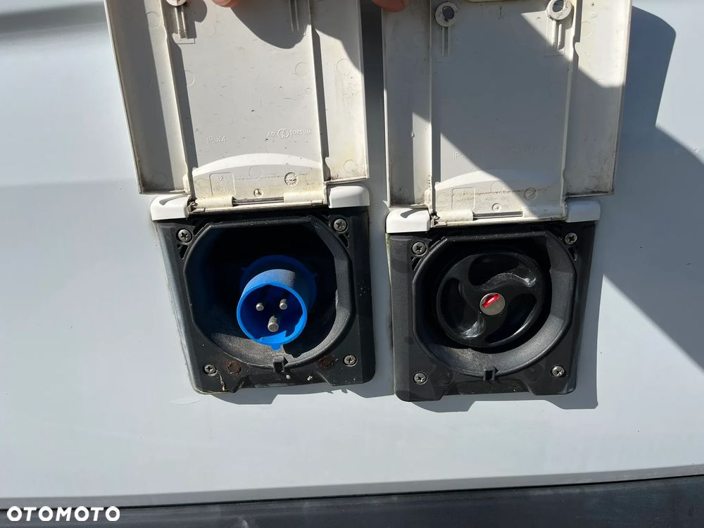 Mercedes-Benz Sprinter - 9