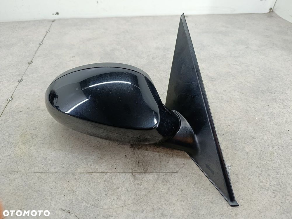 LUSTERKO PRAWE BMW 1 E87 F0141102 475/9 - 1