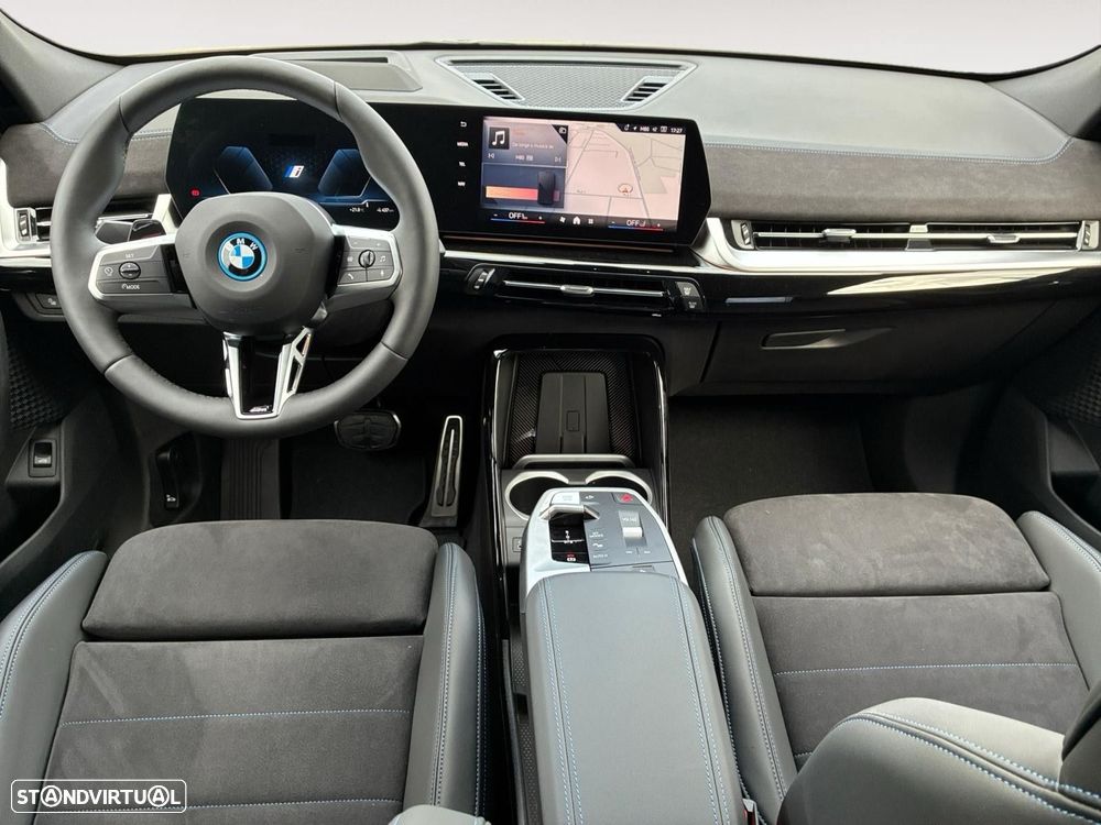 BMW iX2 eDrive20 - 7