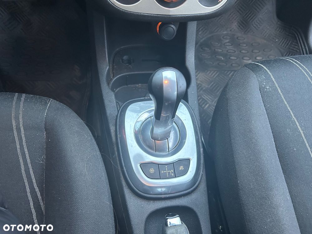 Opel Corsa 1.2 16V Cosmo Easytronic - 12