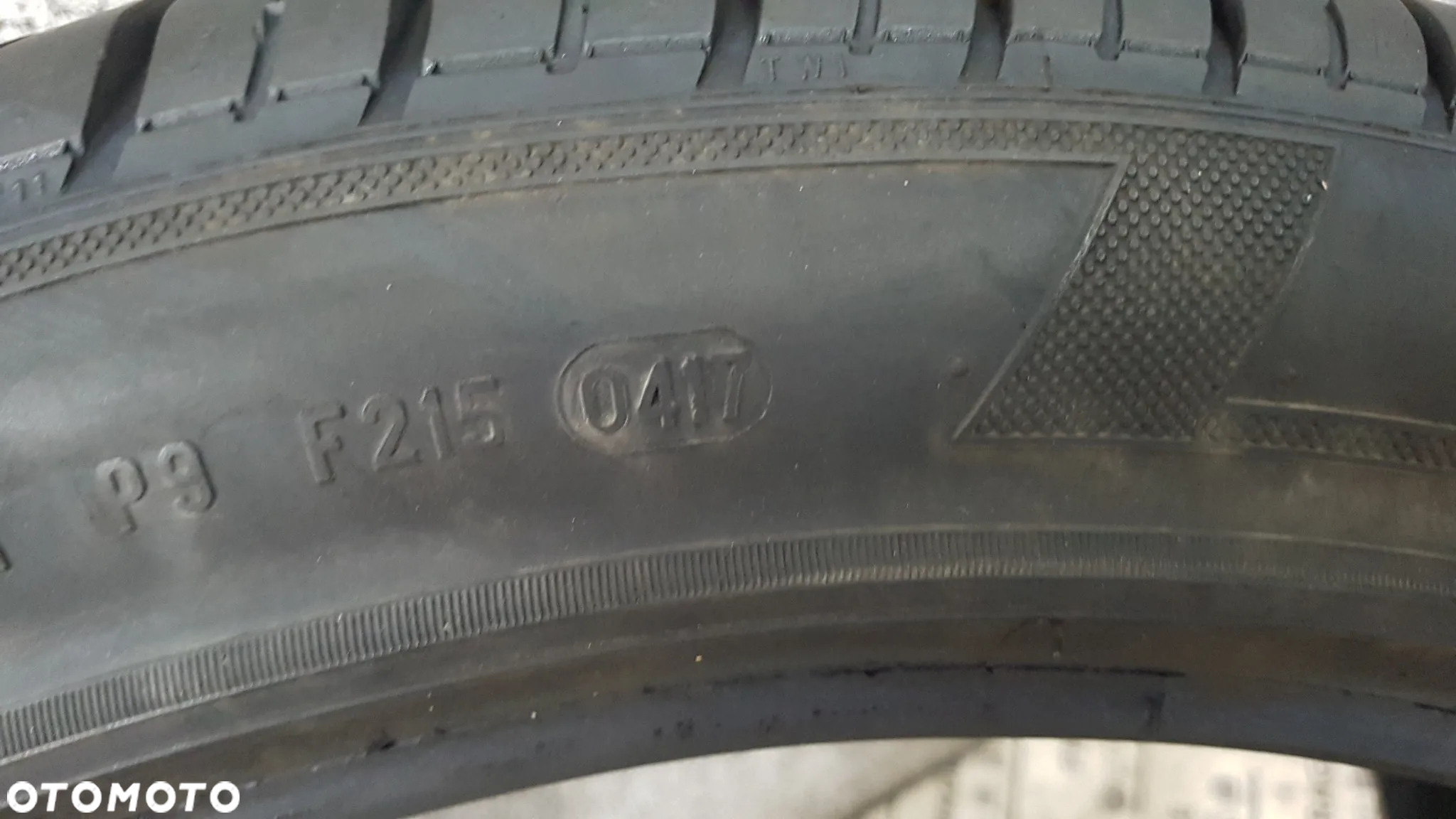 PORELLI PZERO ROSSO 235/45R19   235/45/19 - 8