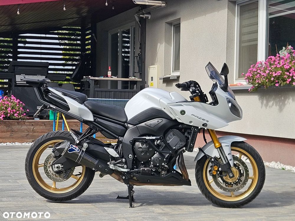 Yamaha FZ8 - 26