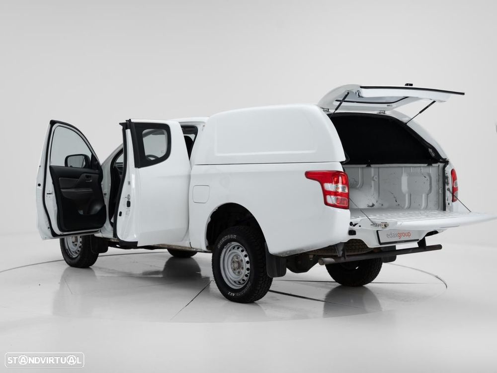 Mitsubishi L200 2.4 DI-D Club 4WD c/iva - 5