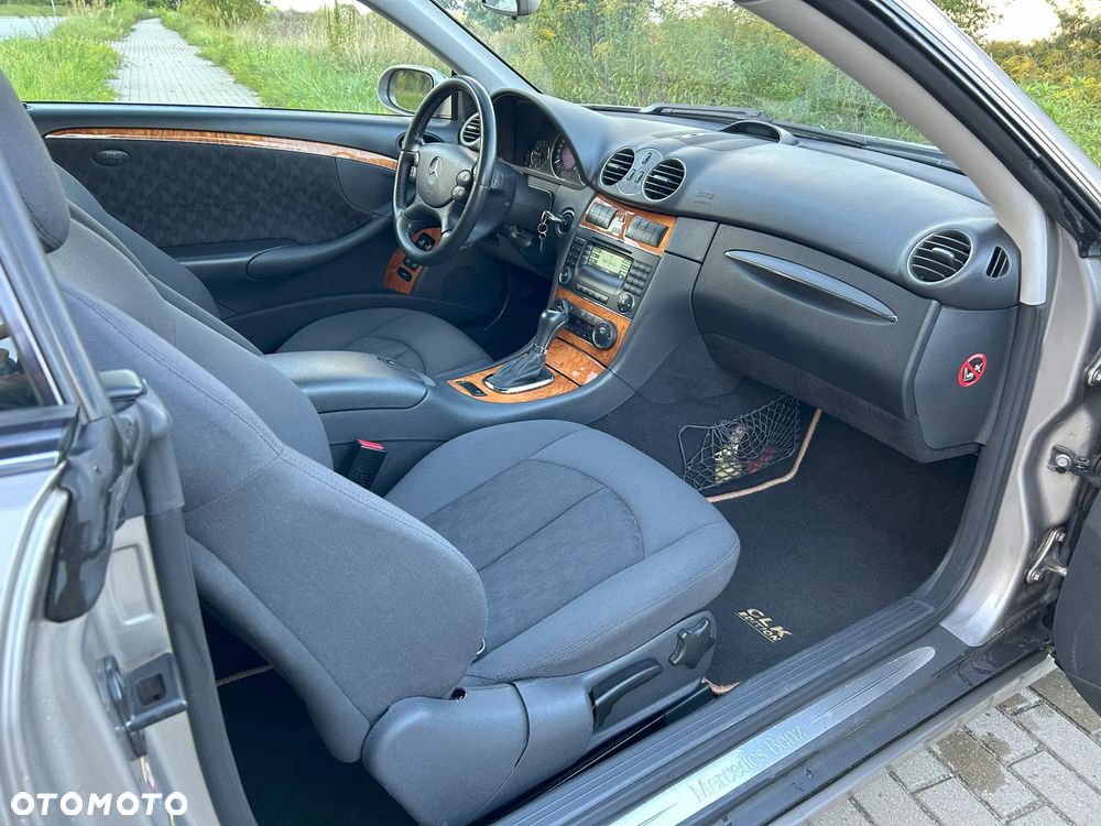 Mercedes-Benz CLK - 9