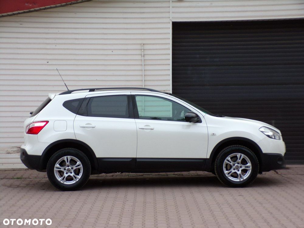 Nissan Qashqai - 12