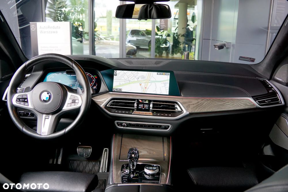 BMW X5 M M50i - 29