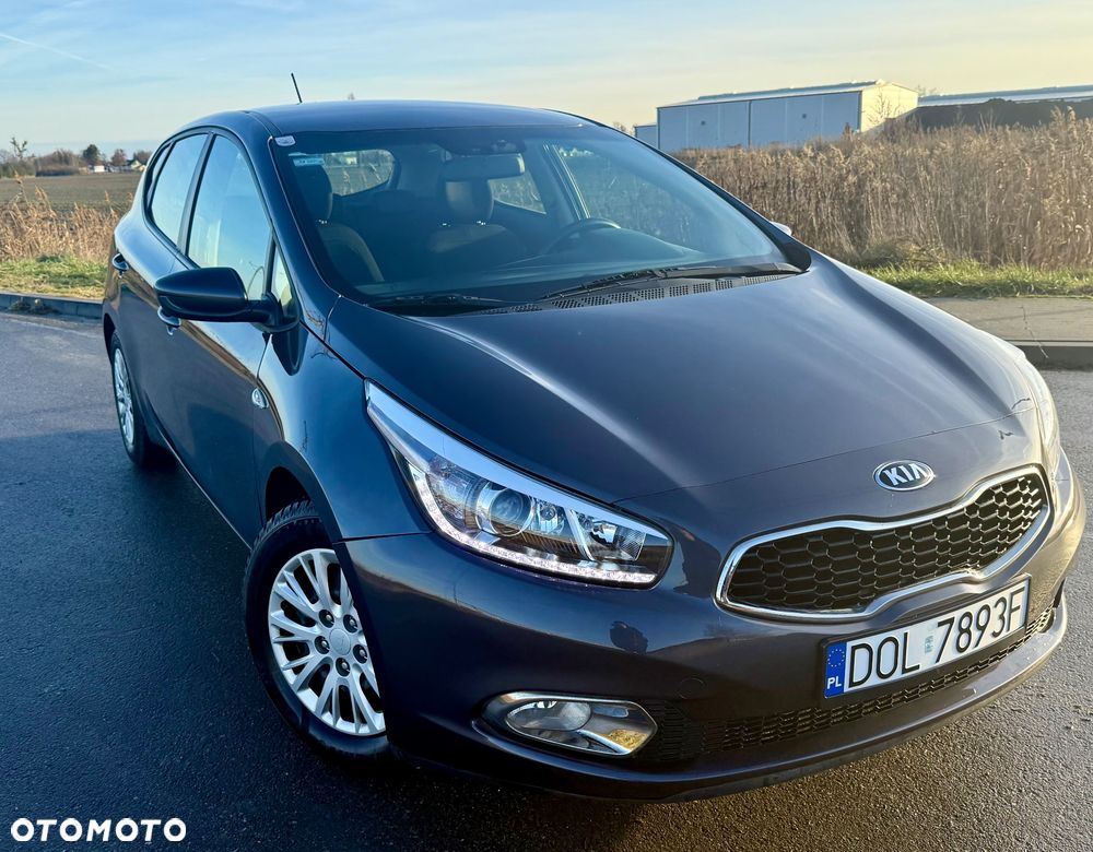 Kia Ceed 1.4 CVVT Spirit - 1