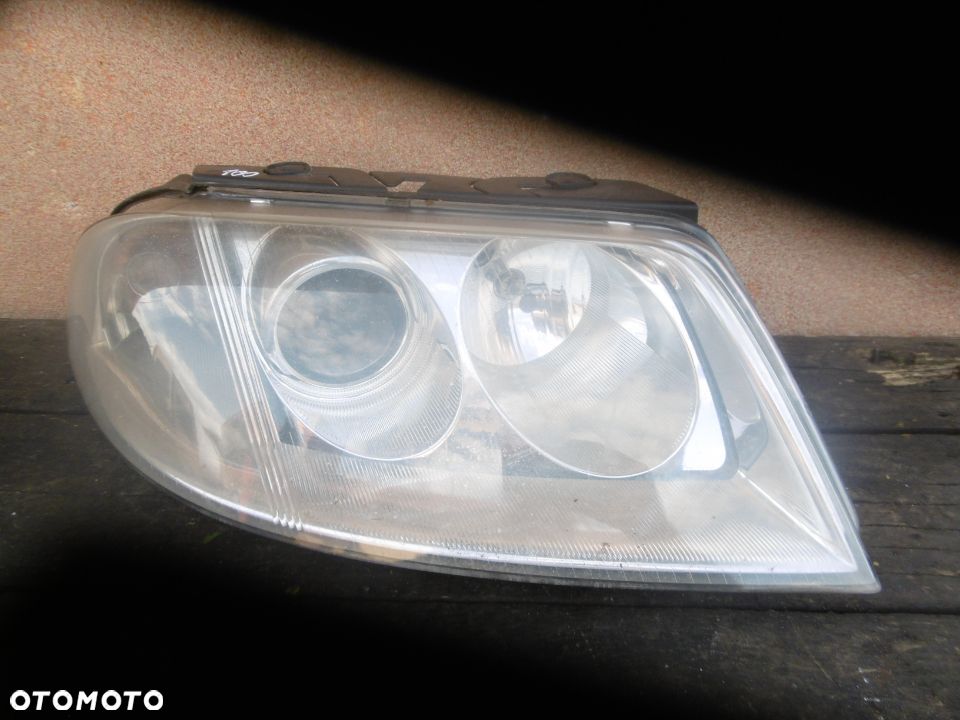 Lampa prawa VW PASSAT B5 FL - 1
