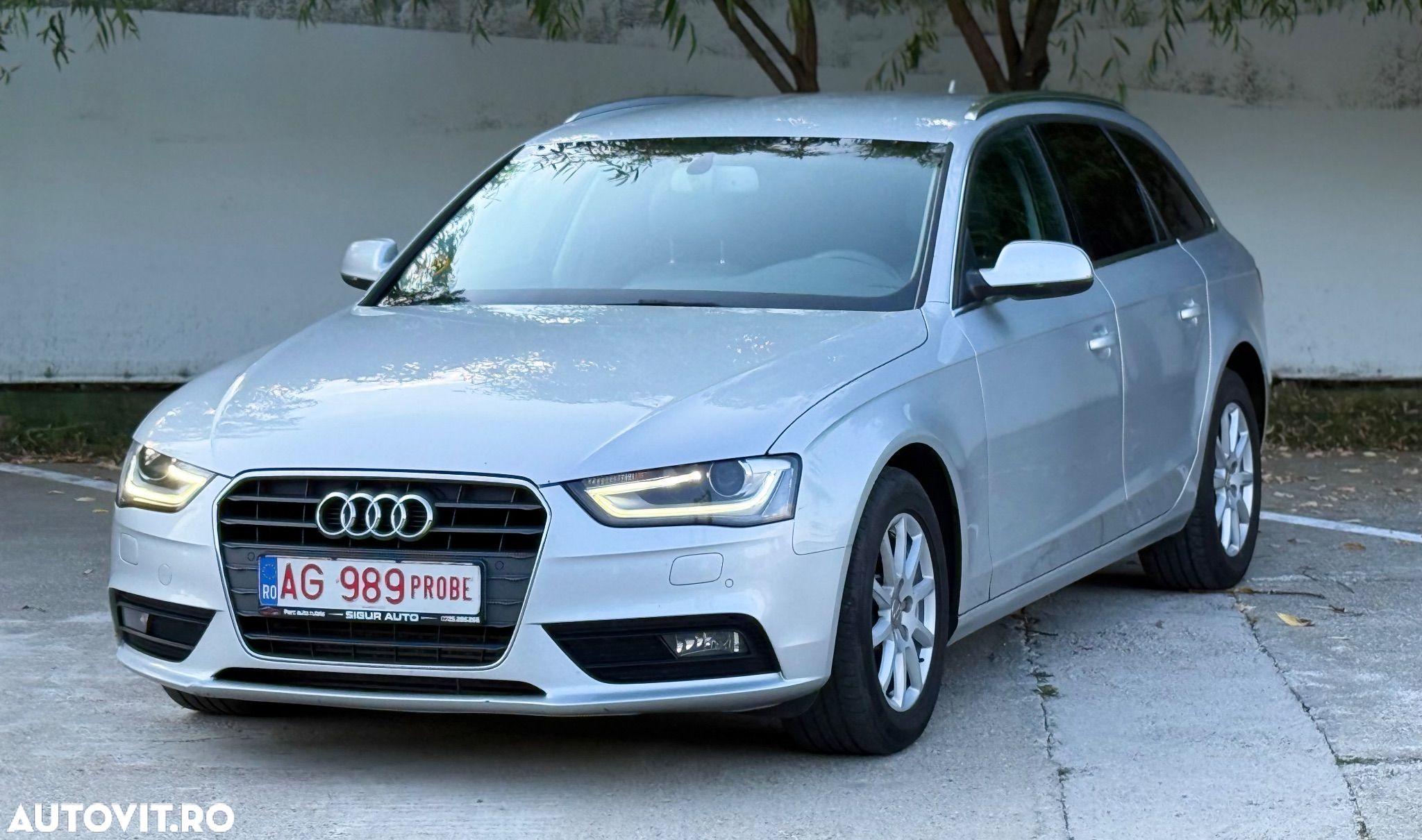 Audi A4 Avant 2.0 TDI DPF Attraction - 1
