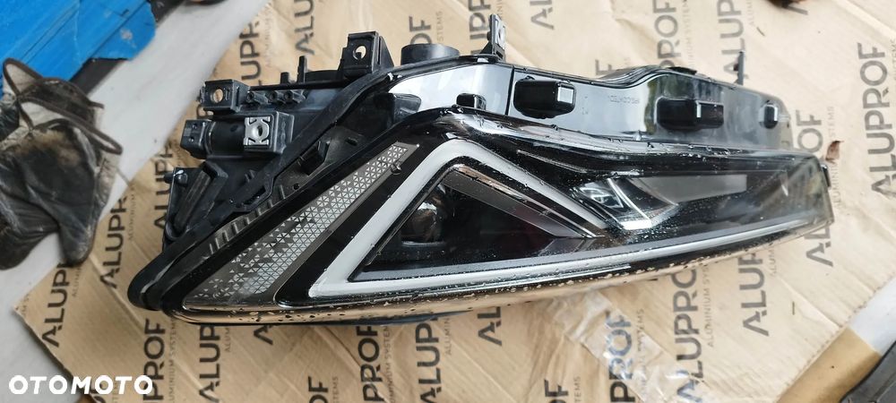 lampa ful led cupra formentor lewa 5fg